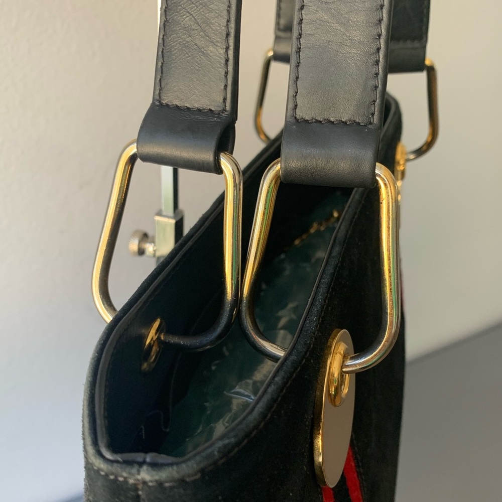 (33) GUCCI 70s Suede Tote - Picture 7 of 12